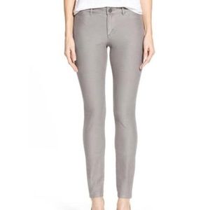 Nic + Zoe - new with tag Gym Gray Denim Stretch Skinny Jeans - Size 14